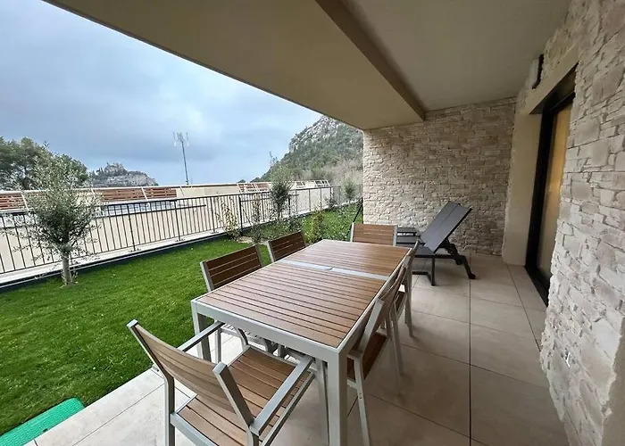 Prestige View 103 By Avecoeur *